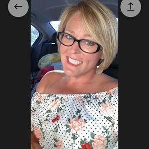 Meet your Posher, Holly